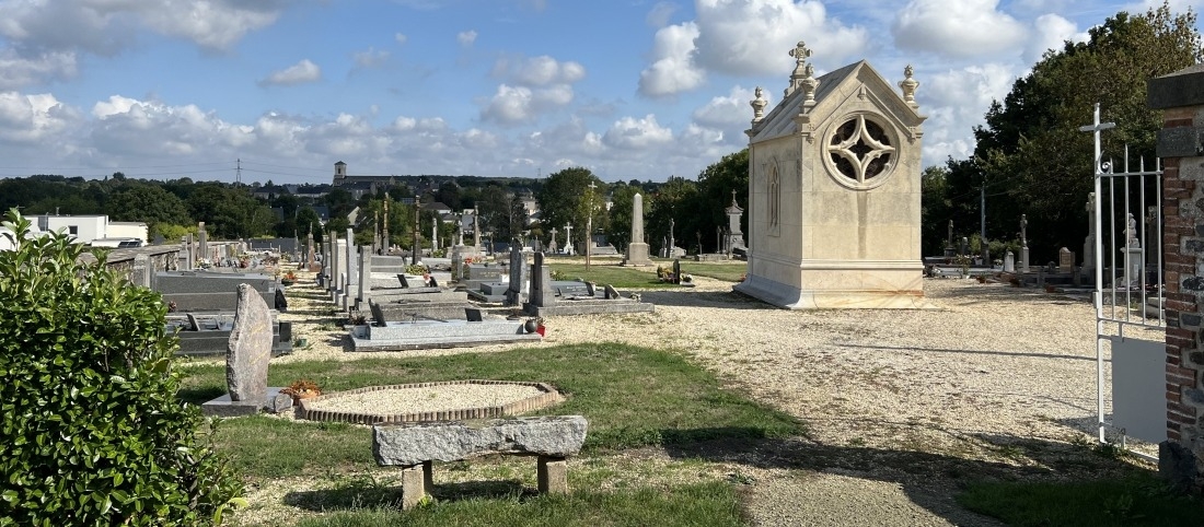 Entrée Sud du cimetière